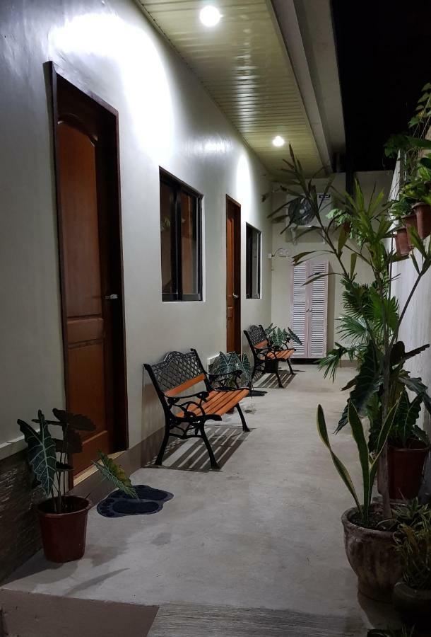 Acrige Apartelle 2-4 Pax Queen @ Heart Of Bogo City Banban Екстериор снимка